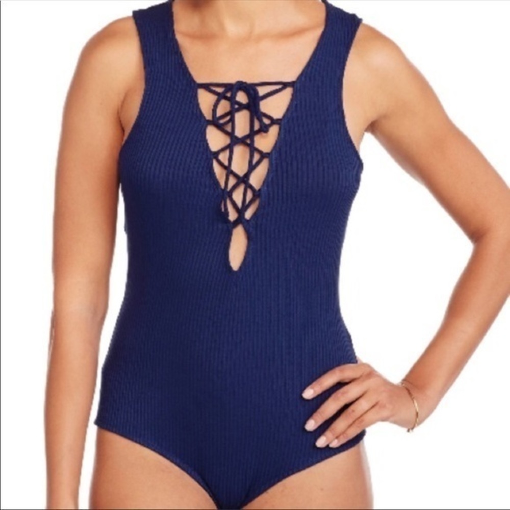 ❣️ Sale was $30 down sizing. Lace up body suit